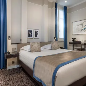 *** Hotel Du Bois Champs-elysées França