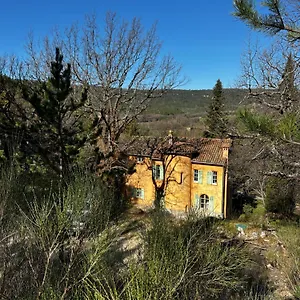 בית הארחה Domaine D'angouire, מוסטיה-סן-מארי