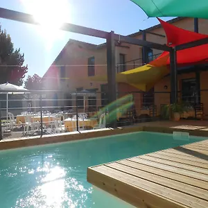 La Petite Ecole Oda ve Kahvaltı Marciac
