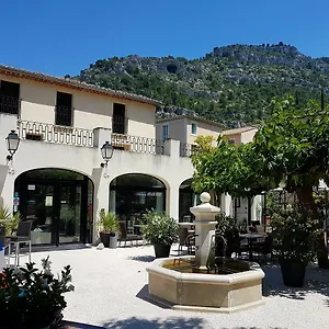 מלון Restaurant Du Parc En Bord De Riviere, פונטיין-דה-ווקלוז